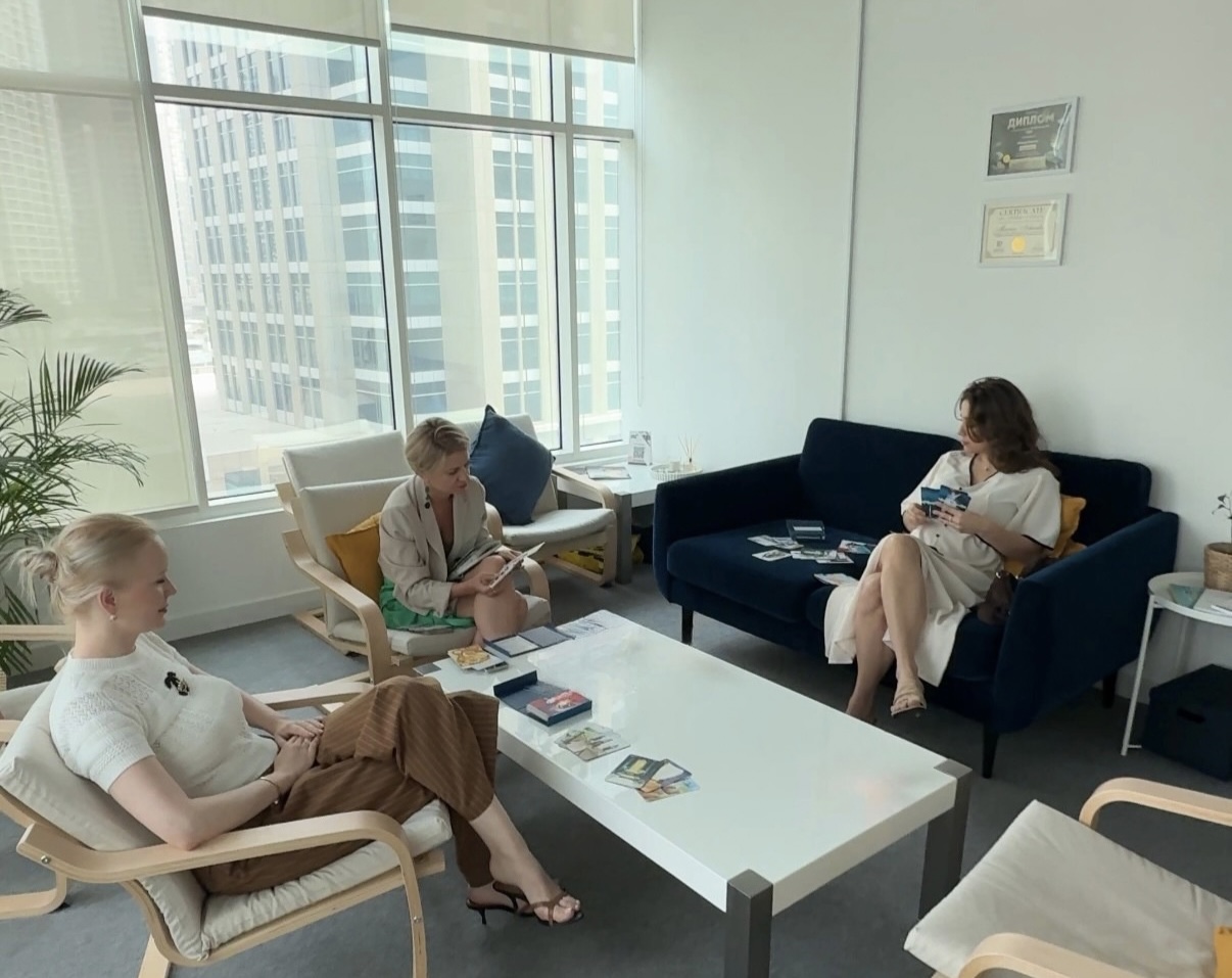 Insight club for leaders